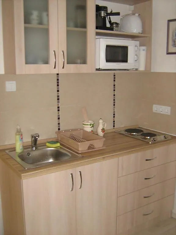 Amira Apartman Eger